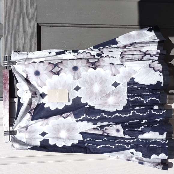 Anthropologie Dresses & Skirts - Anthropologie Odille Floral Skirt 12 NWT